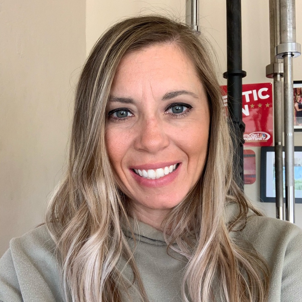 Meet your Posher, Tiffany- MOVING SOON! Open for reasonable offers :)